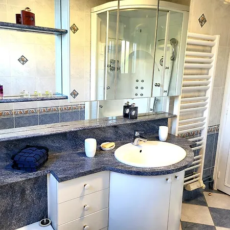 Charmante De Bord De Pirou