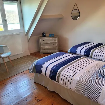 Charmante De Bord De * Pirou