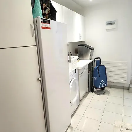 Charmante De Bord De *