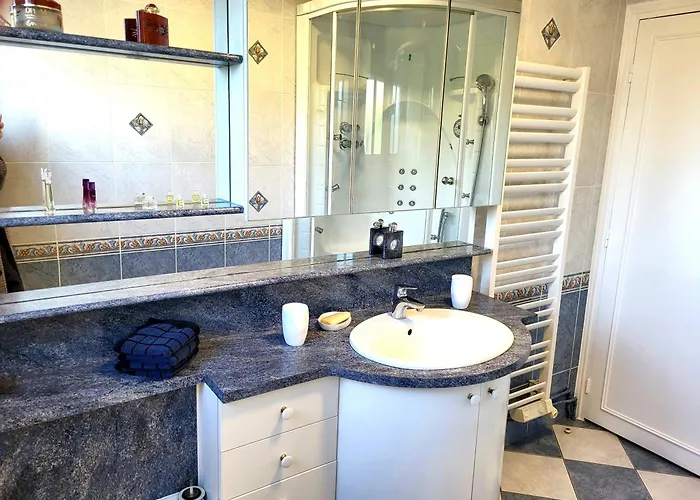 Charmante De Bord De Pirou