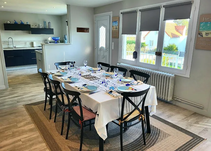 Charmante De Bord De Willa Pirou